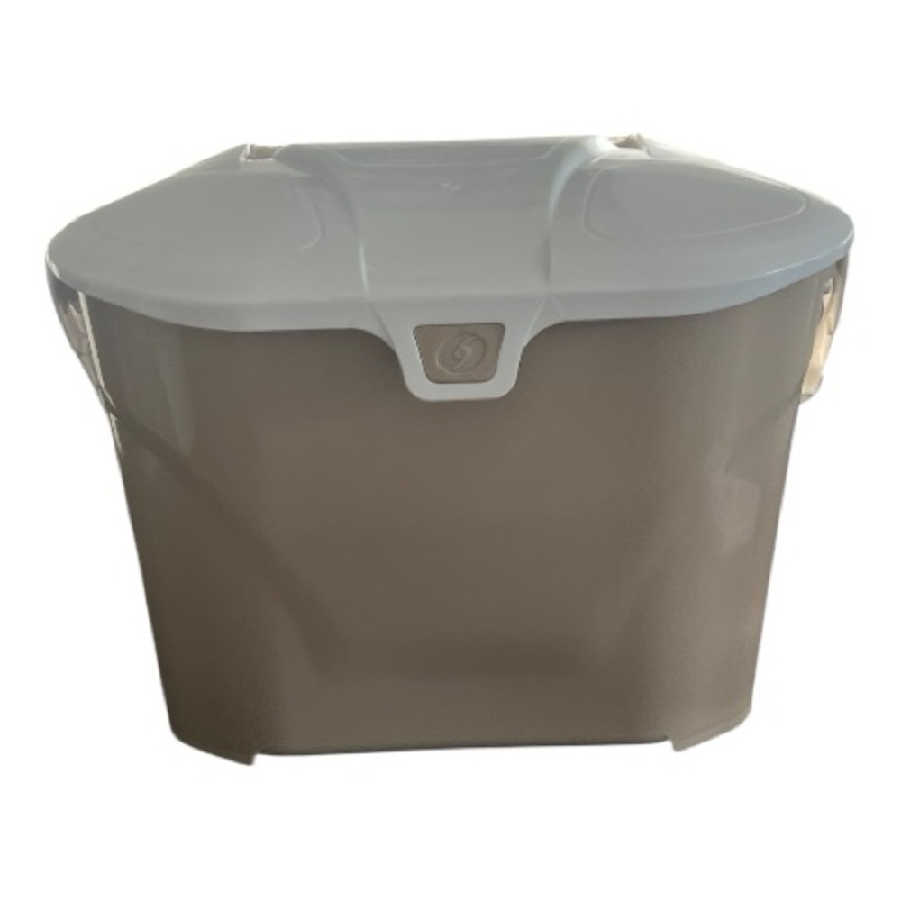 Tan and White compost Bin